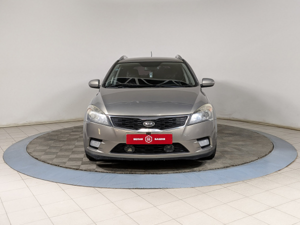 Kia Ceed 2011 Серебряный