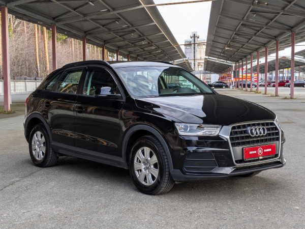 Audi Q3 2015 Черный