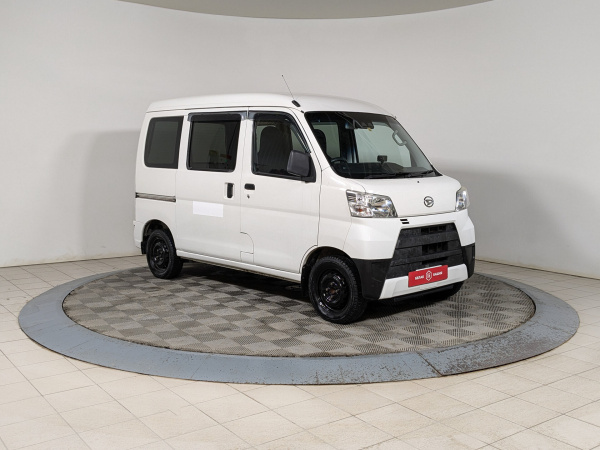 Daihatsu Hijet 2018 Белый