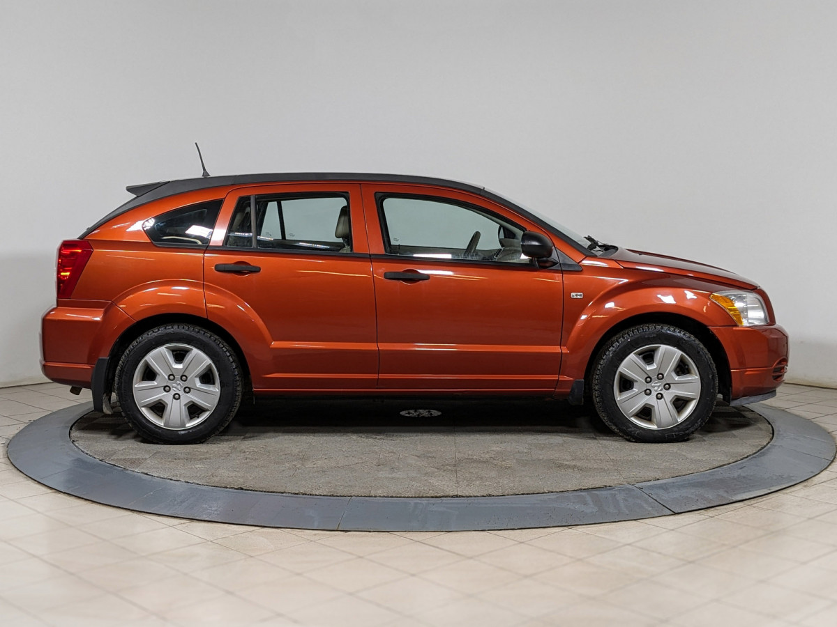 Dodge Caliber 2006 оранжевый 1.8 л. л. 2WD механика с пробегом 158 000 км |  Автомолл «Белая Башня»