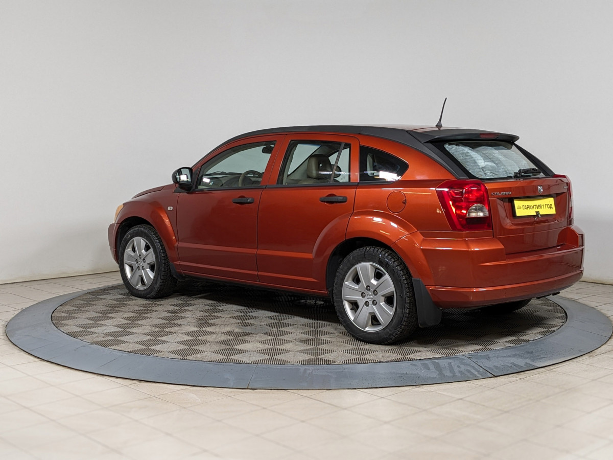 Dodge Caliber 2006 оранжевый 1.8 л. л. 2WD механика с пробегом 158 000 км |  Автомолл «Белая Башня»